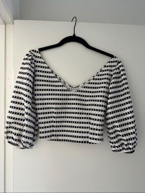 Zara Black & White Checked Puff-Sleeve Crop Top